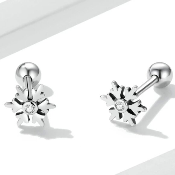 Sterling Silver Jewelry - Snowflake stud earrings Sterling Silver